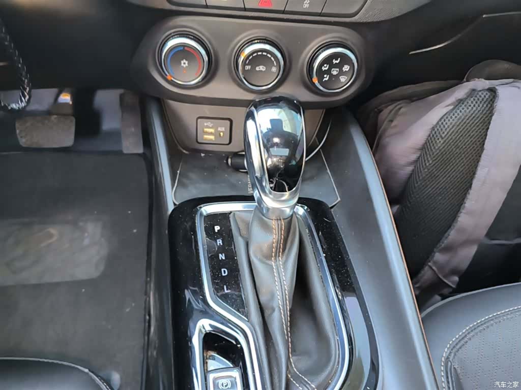 Buick Verano, 2022 14