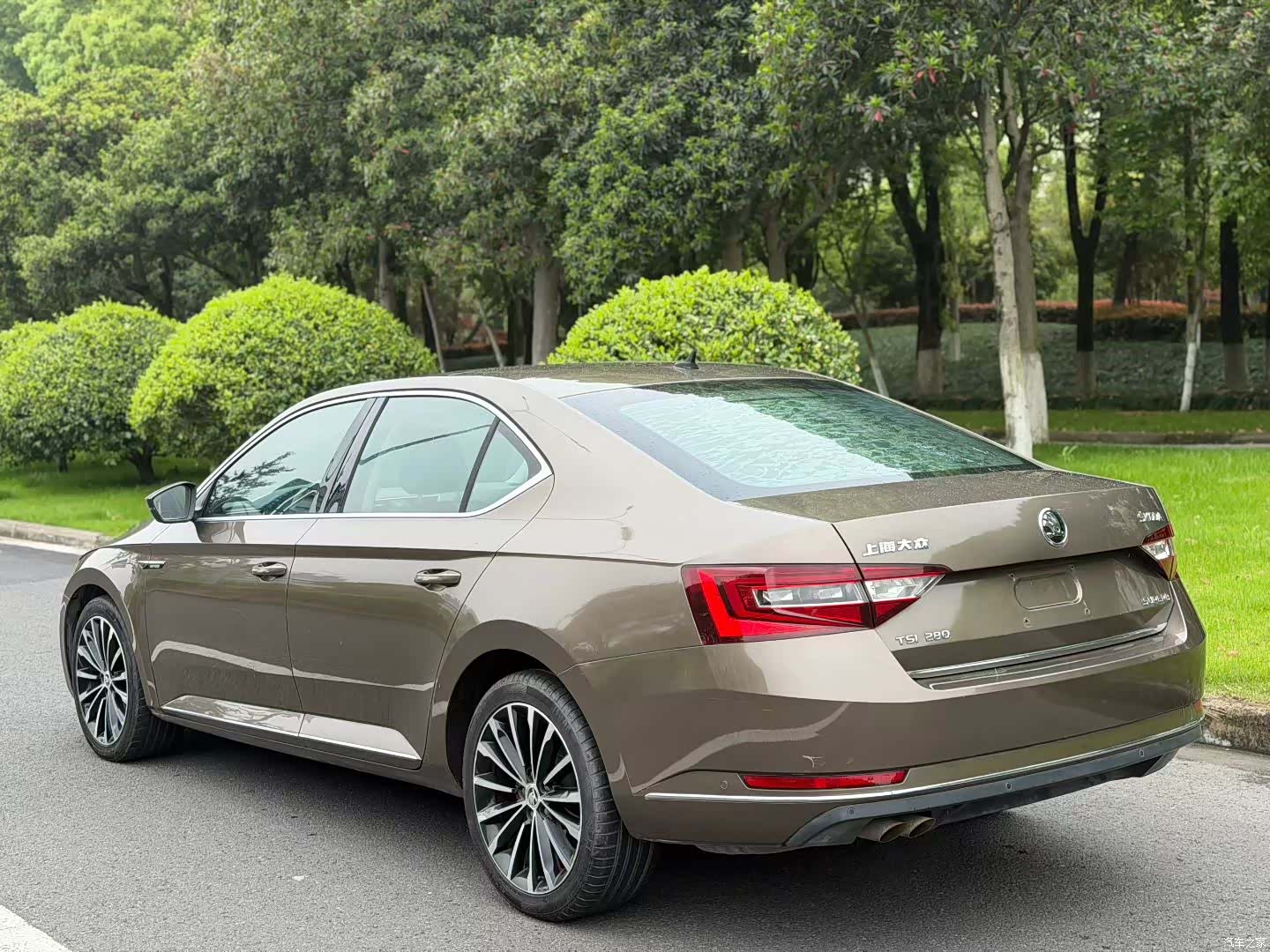 Skoda Superb, 2016 9