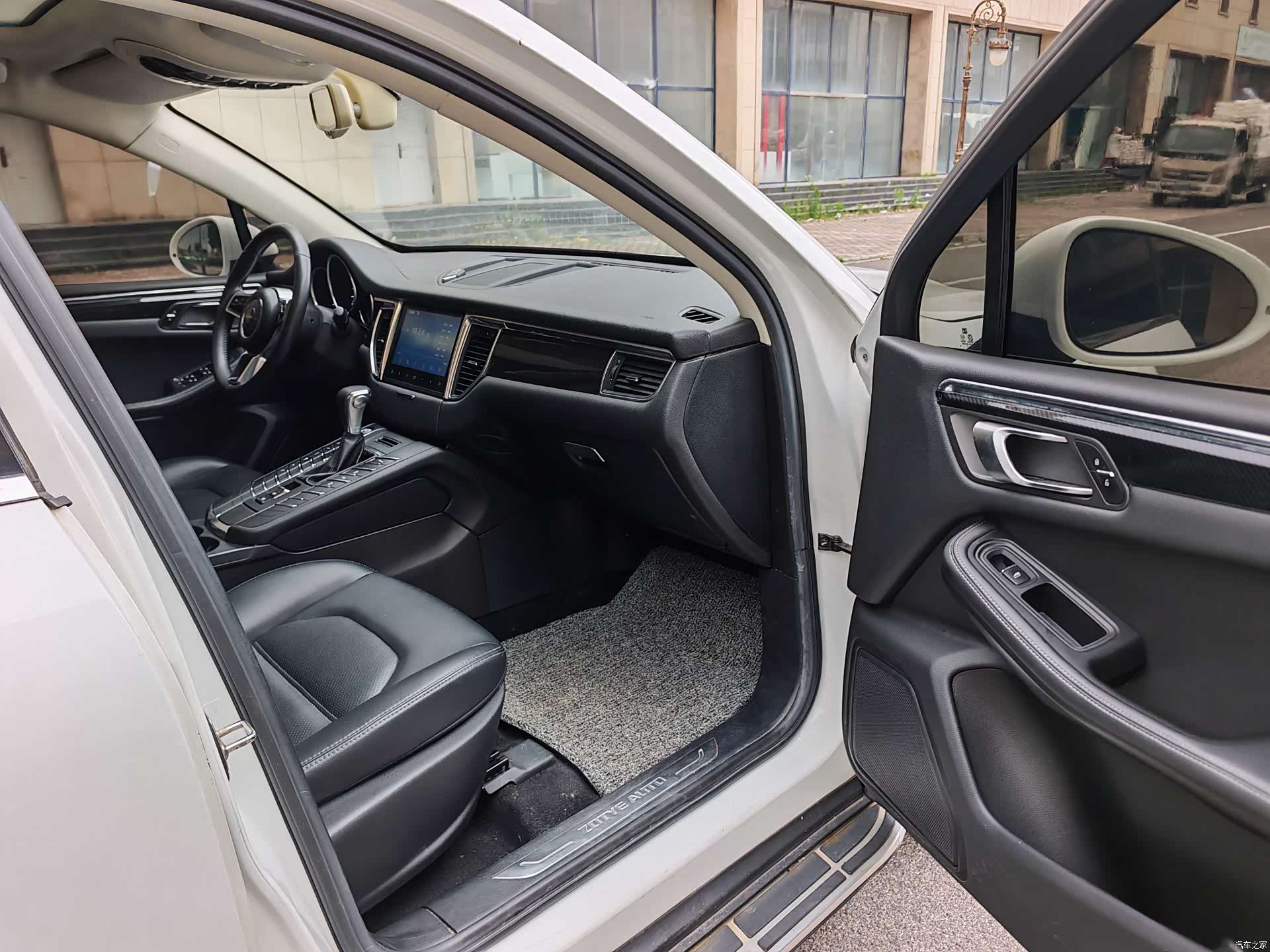 Zotye SR9, 2018 13
