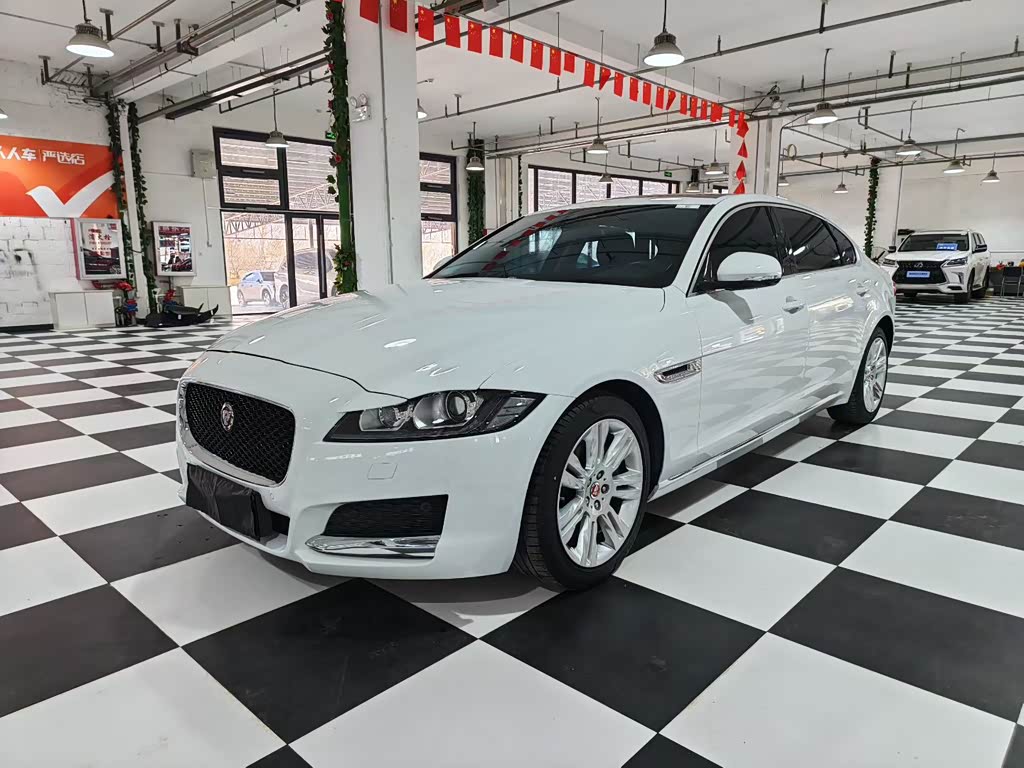 Jaguar XFL