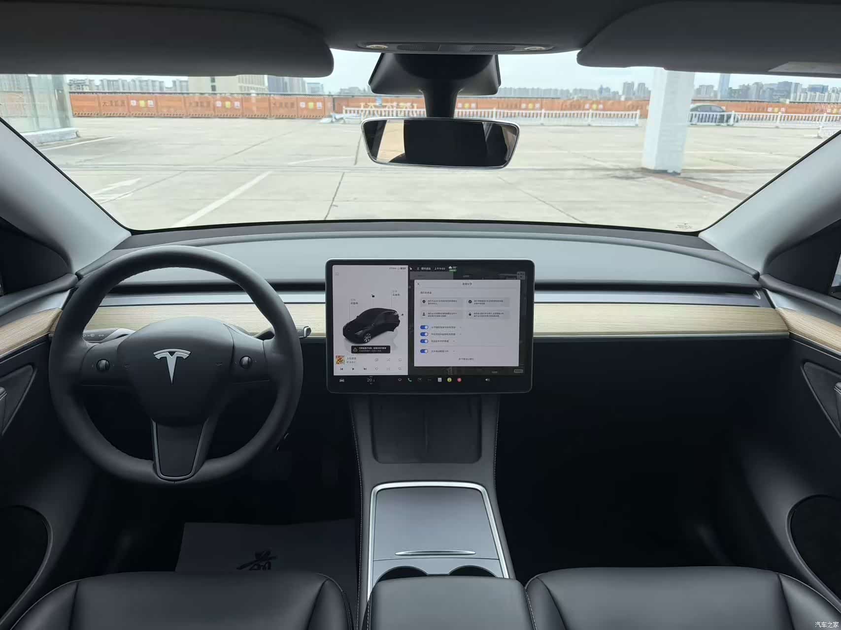 Tesla Model Y, 2023 все фото