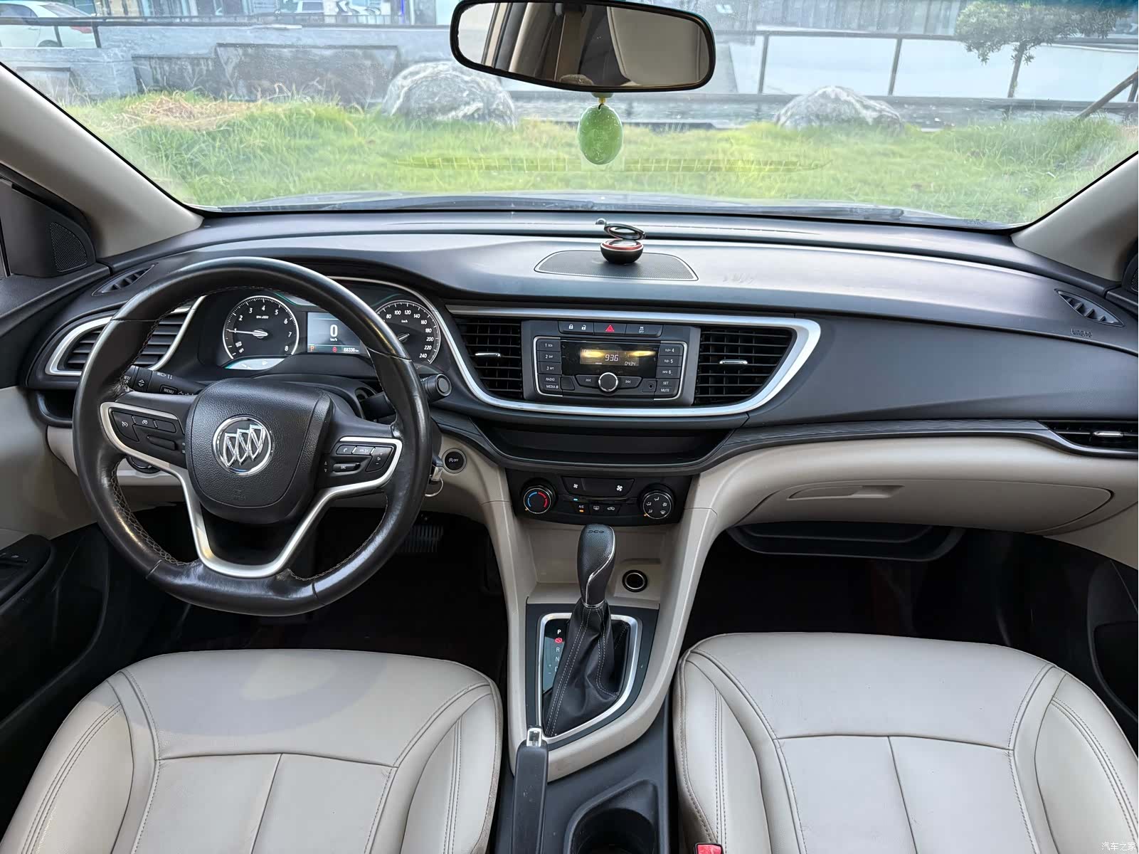 Buick V, 2018 13