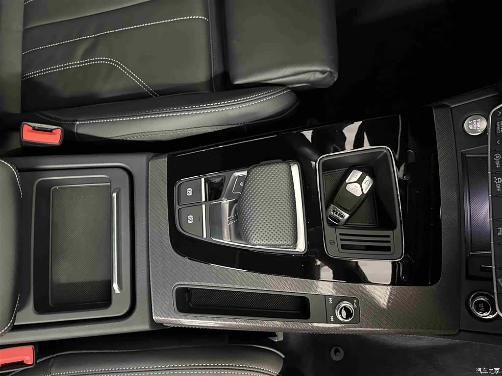 Audi Q5L, 2024 9
