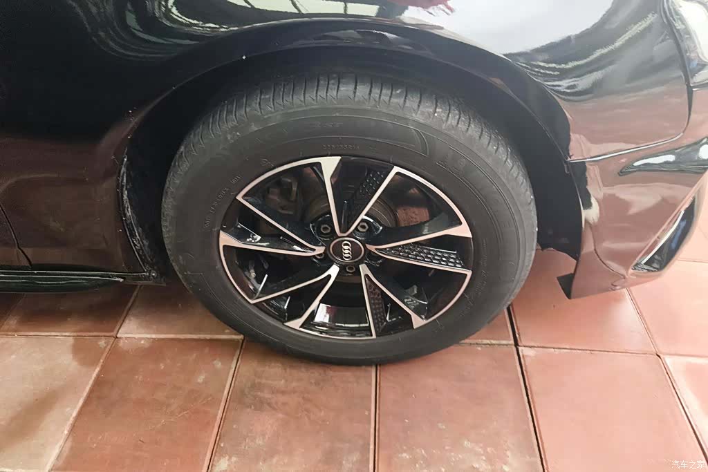 Audi A4L, 2014 6
