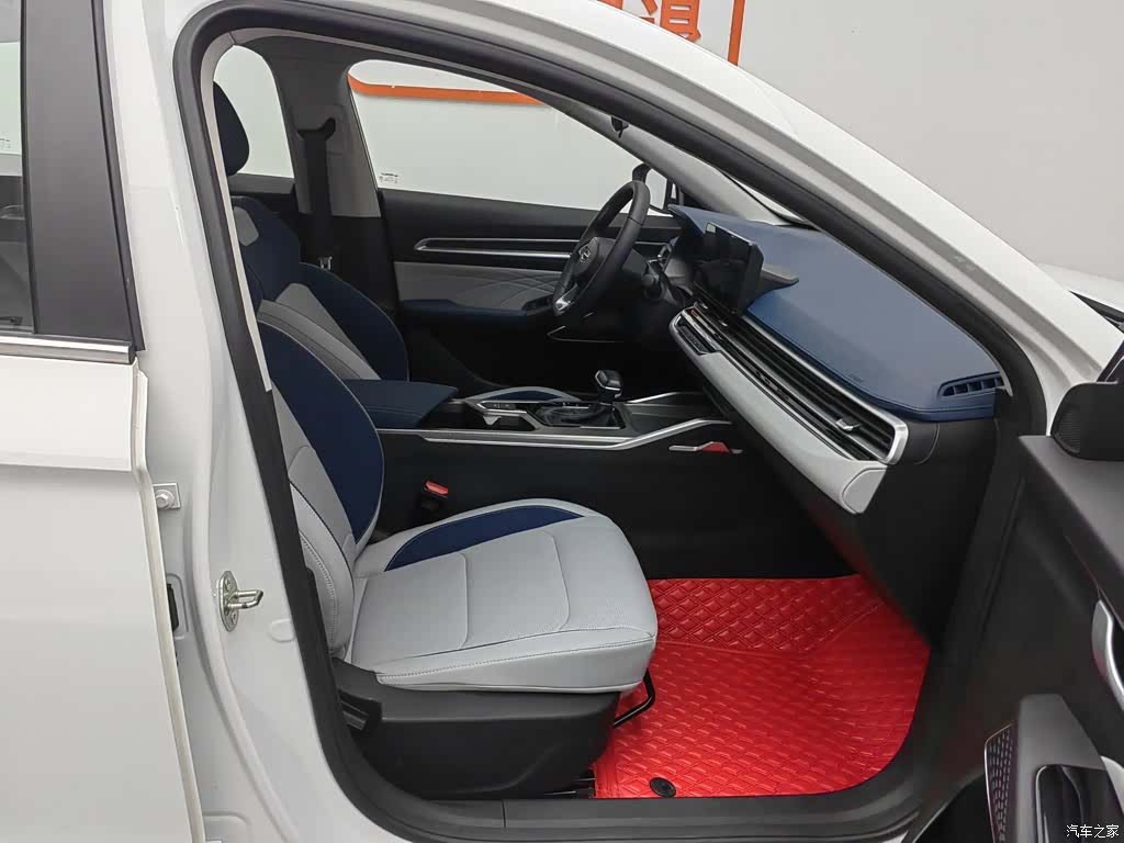 Geely Emgrand, 2023 23