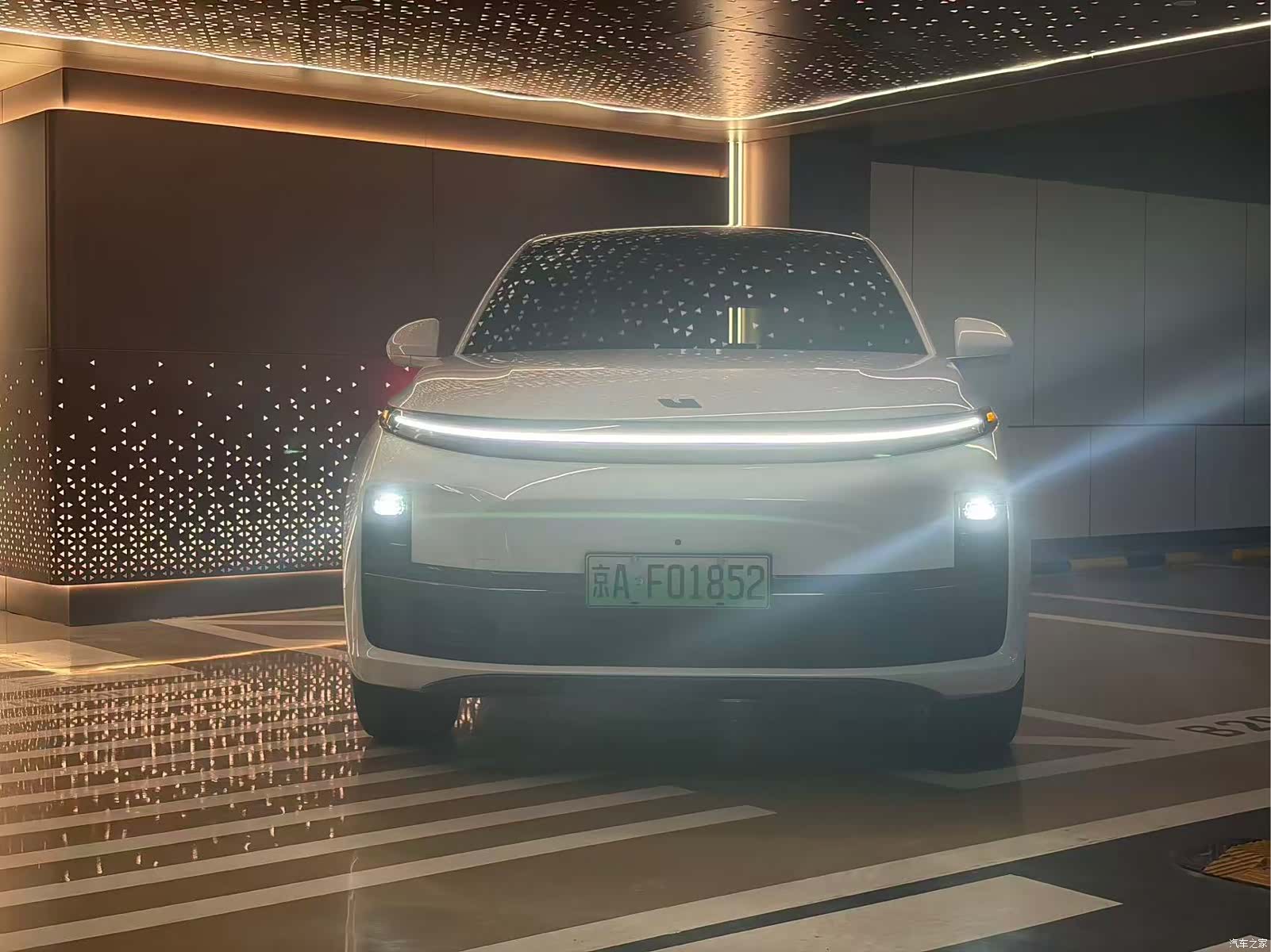 Li Auto L7, 2023 все фото