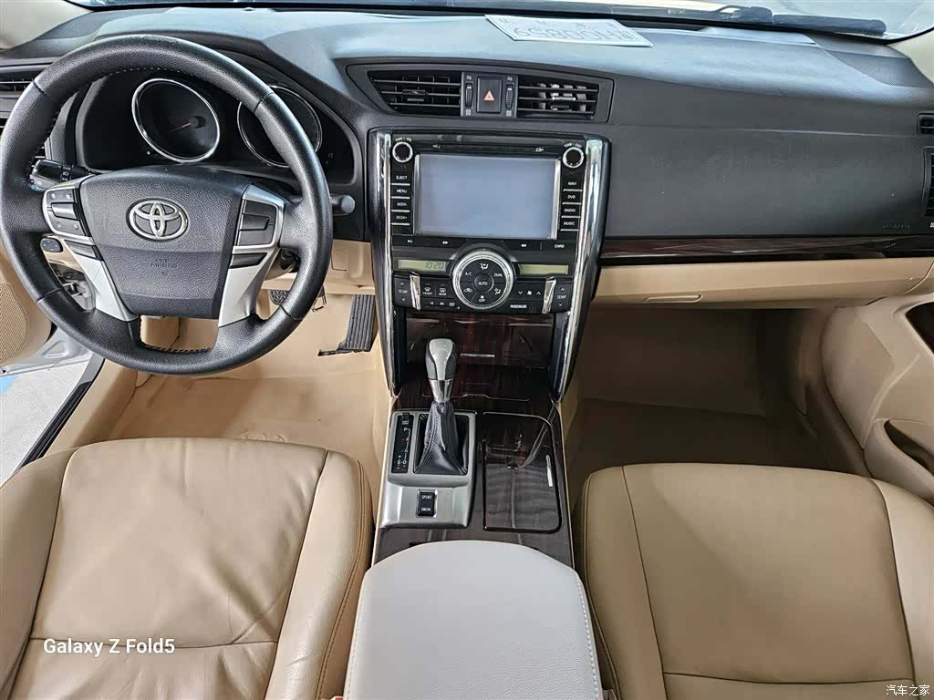 Toyota 2.5S, 2012 8