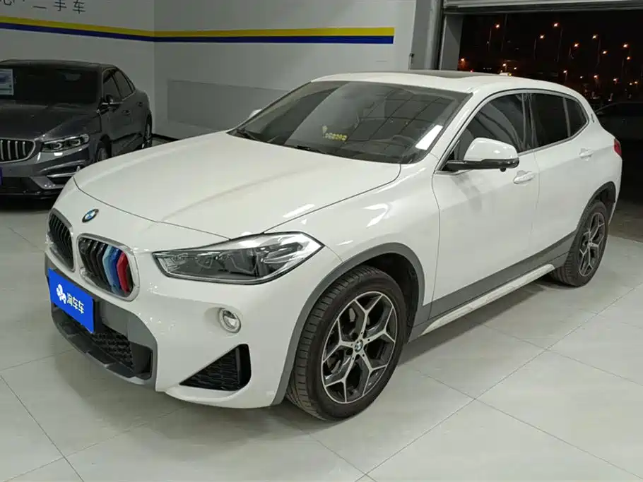 BMW X2