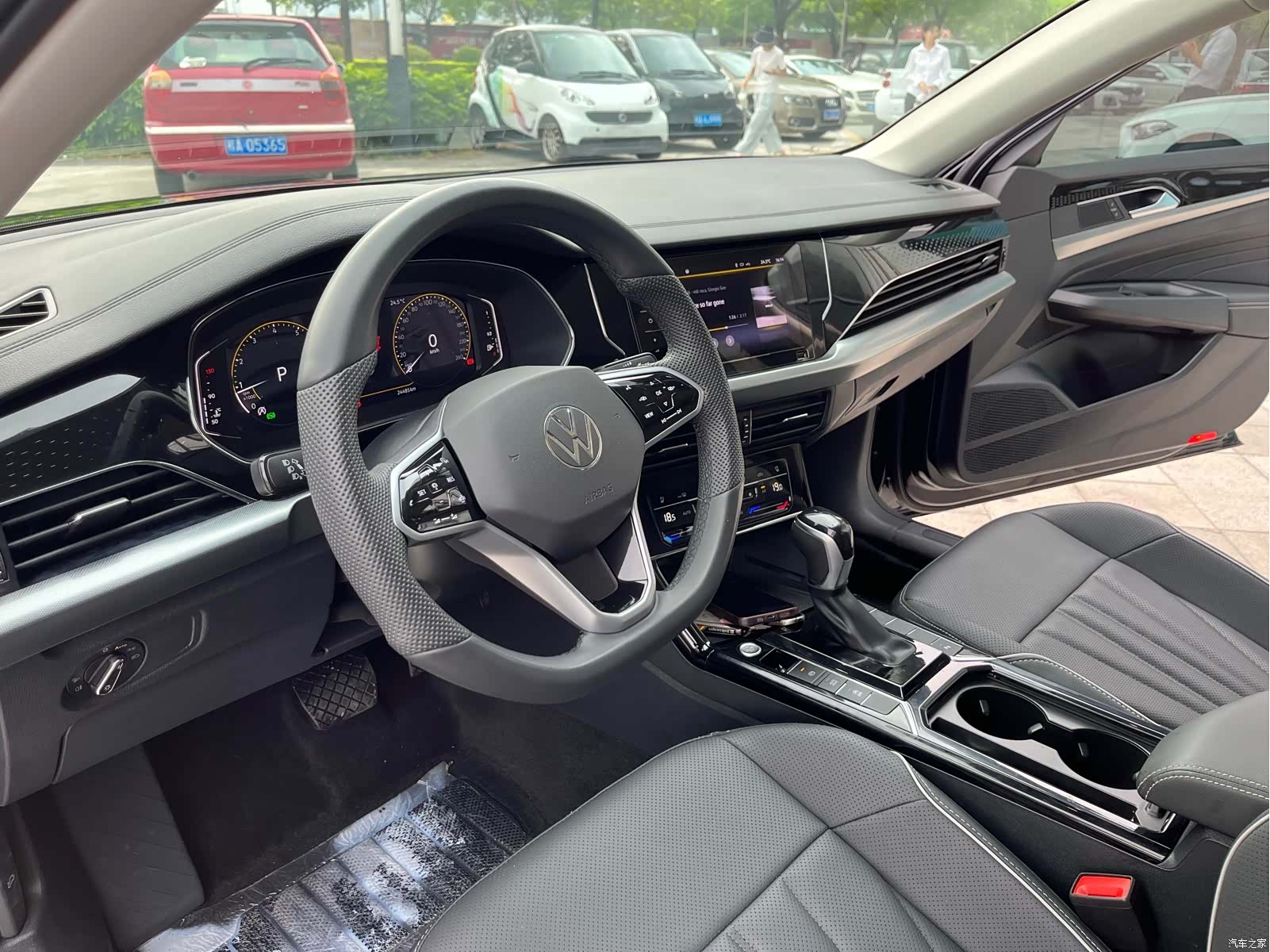 Volkswagen Passat, 2024 11