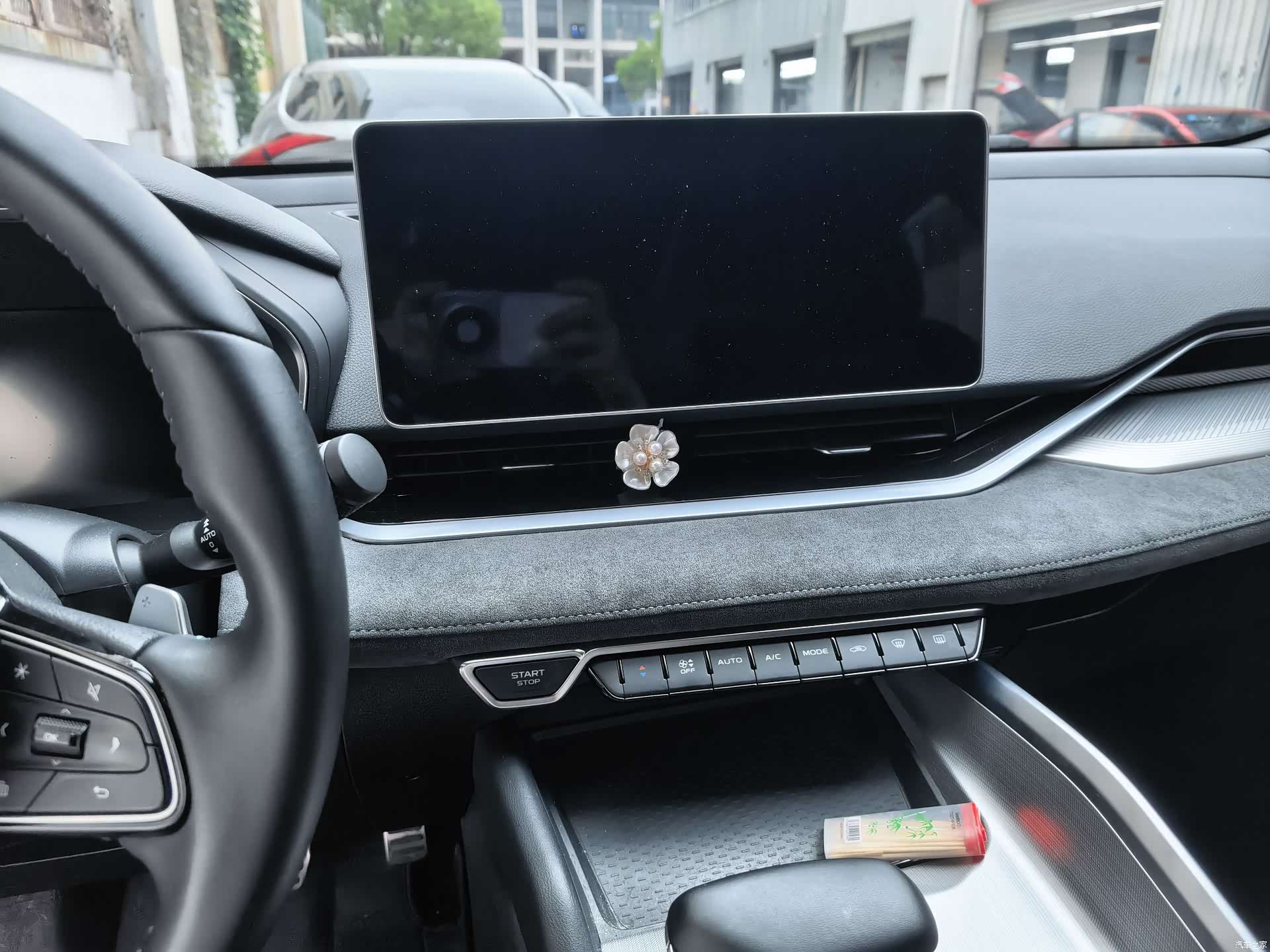 Geely Preface, 2023 8