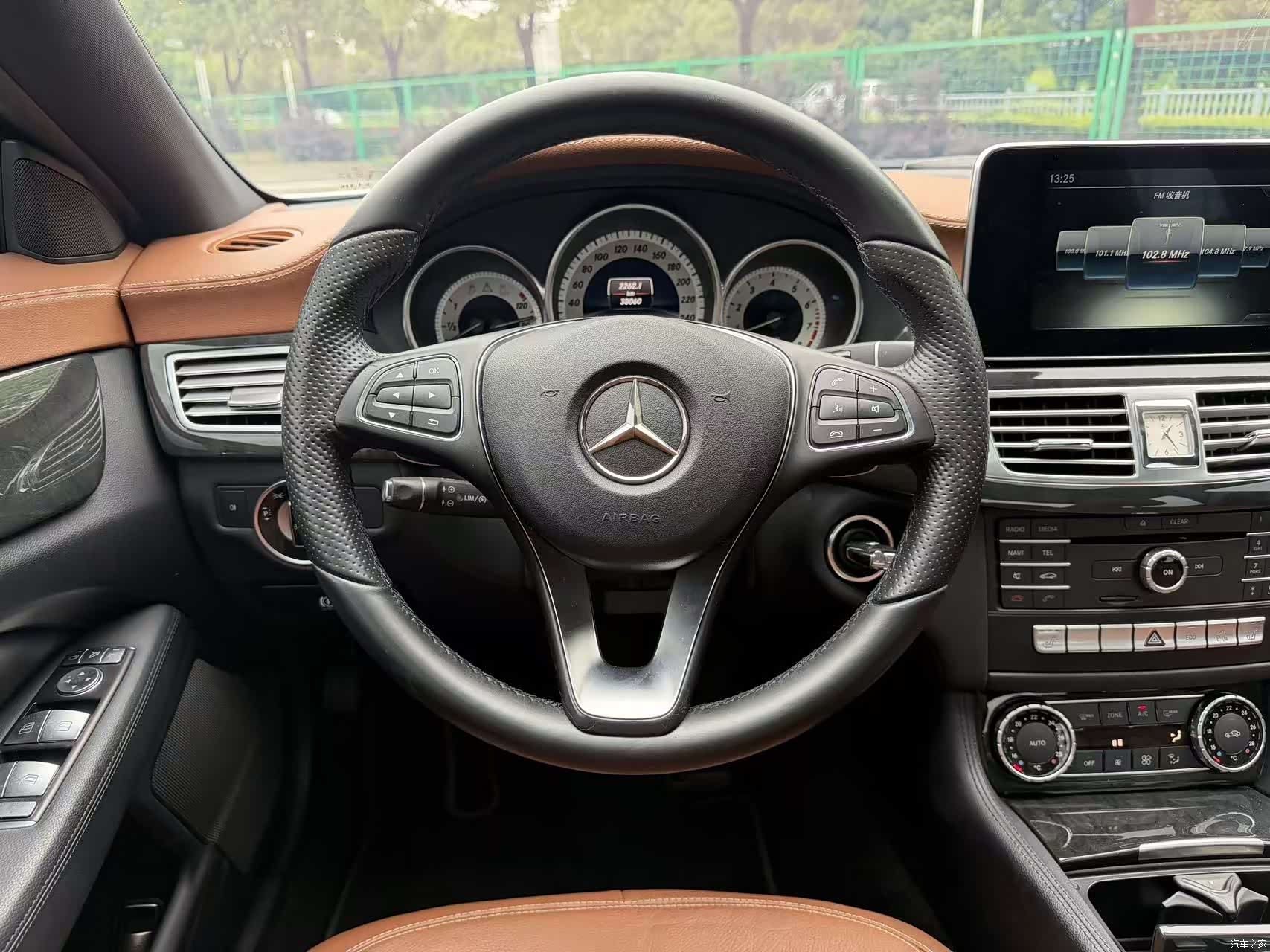 Mercedes-Benz CLS, 2015 13