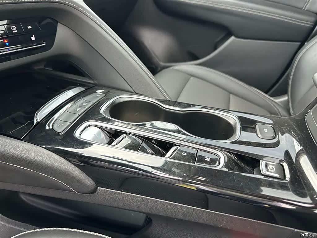 Buick Envision, 2023 15