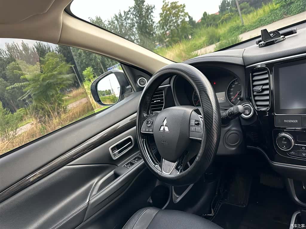 Mitsubishi Outlander, 2018 18