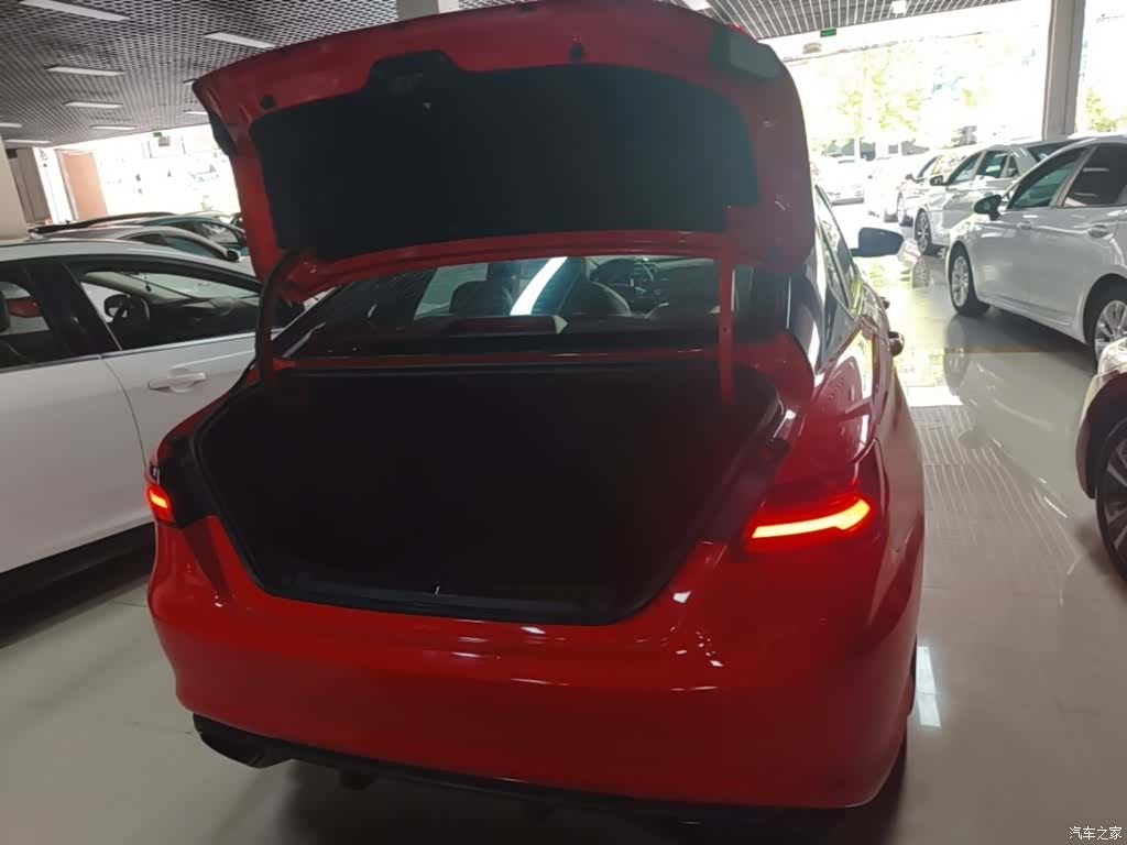 Geely Binray, 2022 19