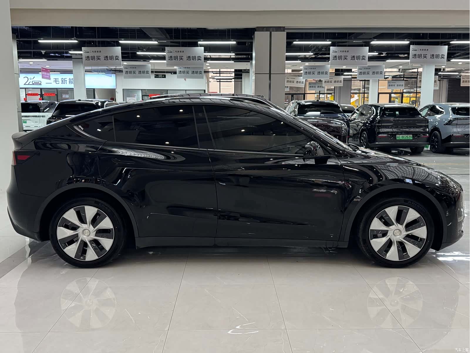Tesla Model Y, 2021 10