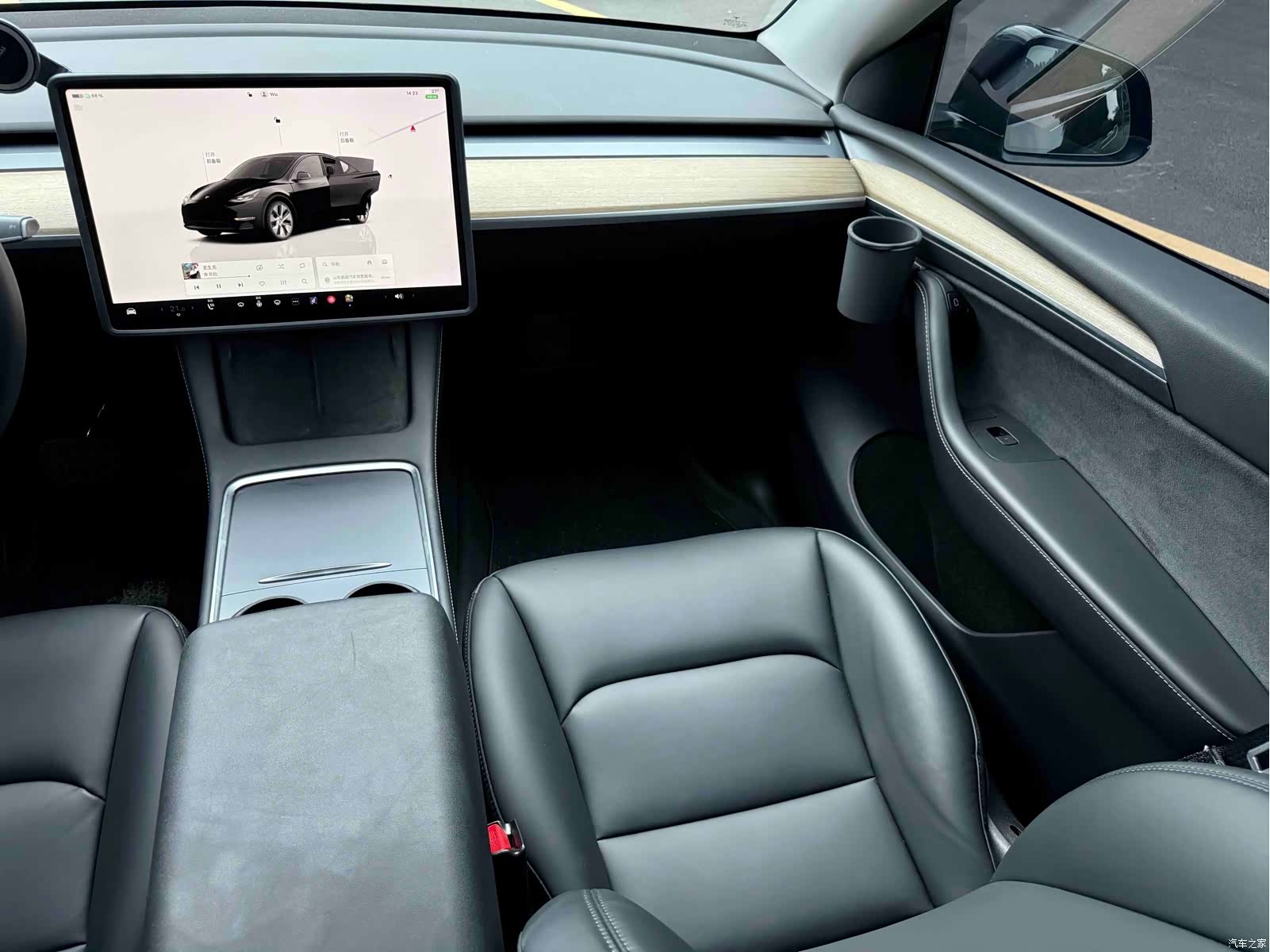 Tesla Model Y, 2021 11