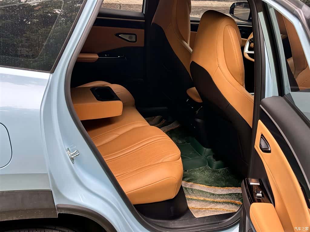 Geely Galaxy L7, 2023 15