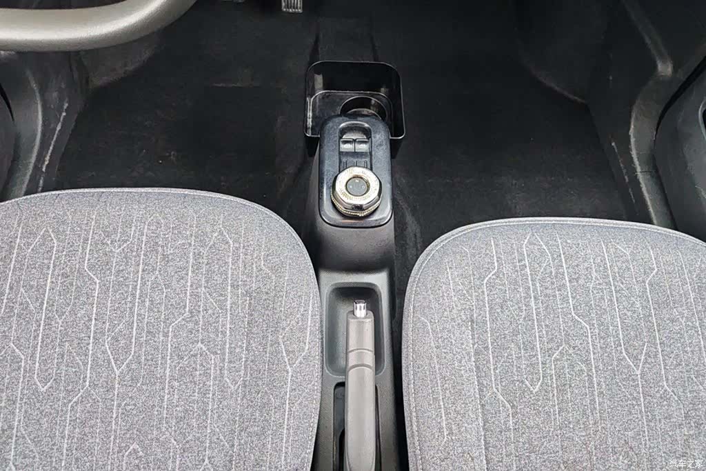 Geely Panda, 2023 16