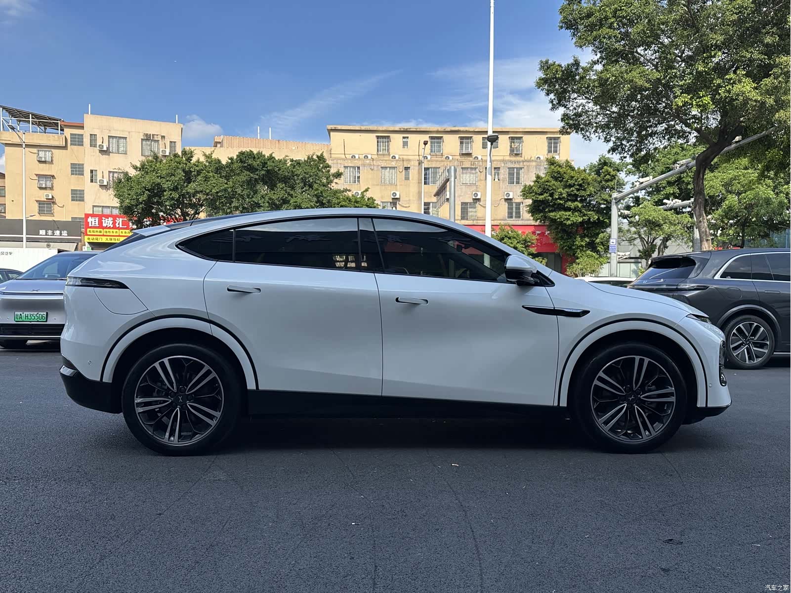 Xpeng G6, 2023 8