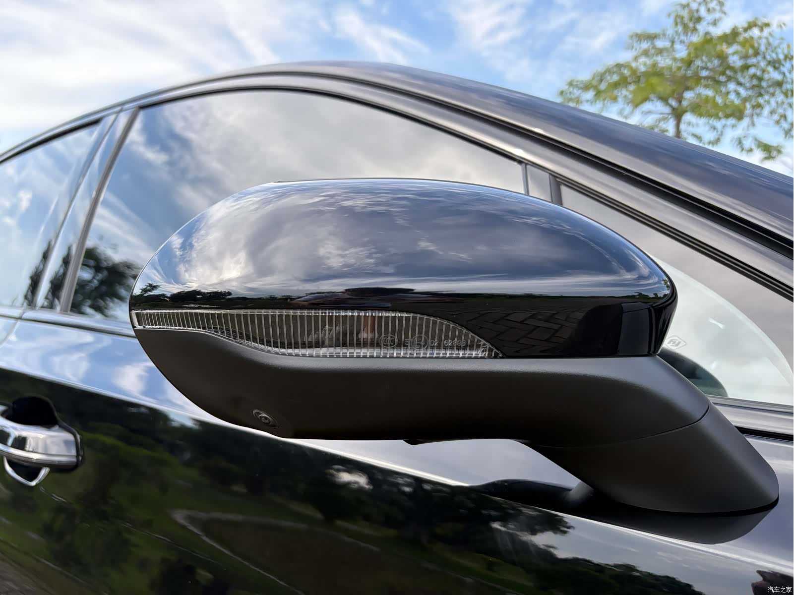 Hongqi H5, 2025 все фото