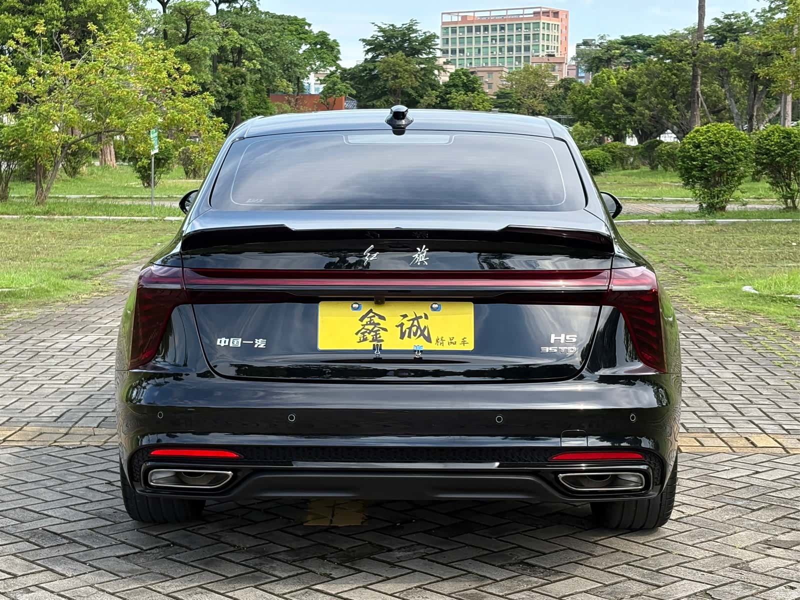 Hongqi H5, 2025 27