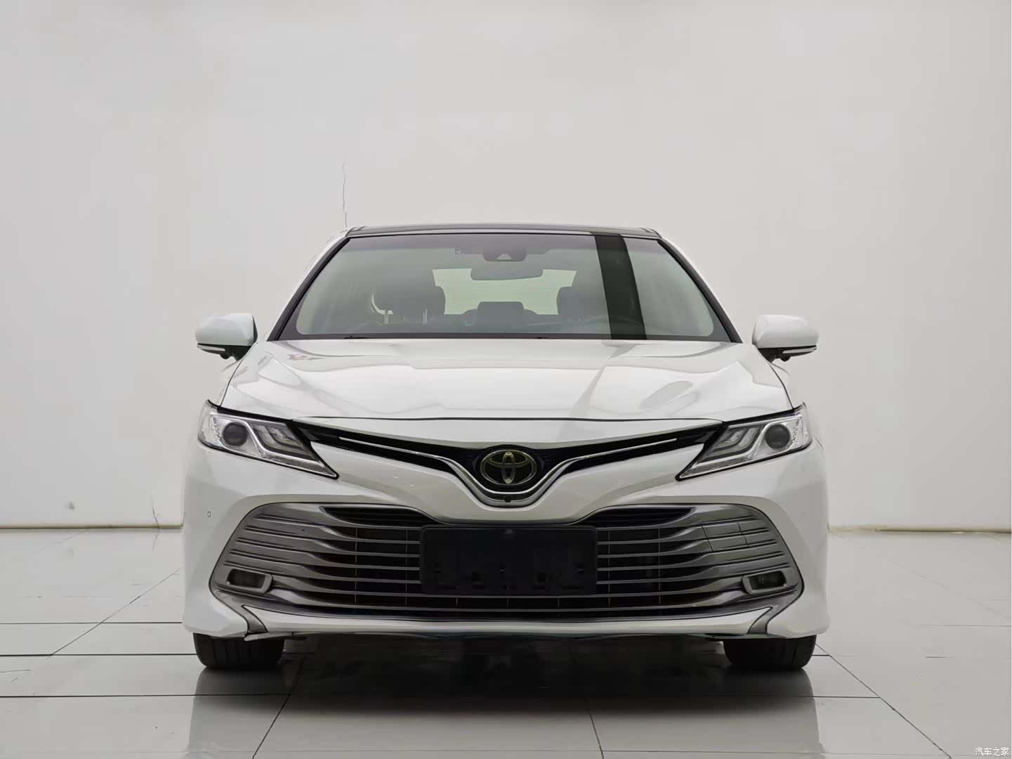 Toyota Camry, 2018 2