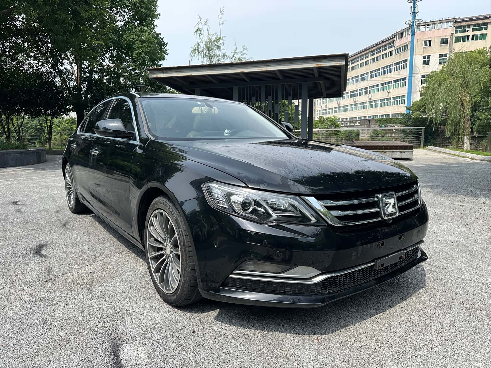 Zotye Z700, 2016 3