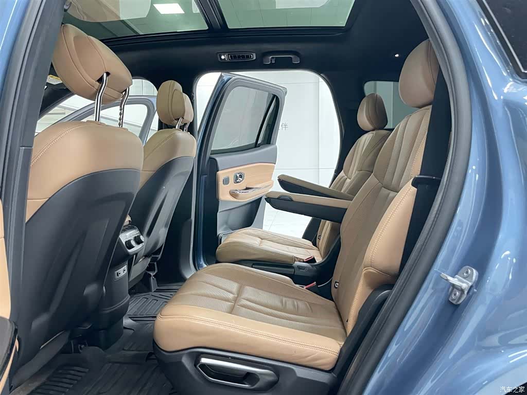 NIO ES8, 2021 9