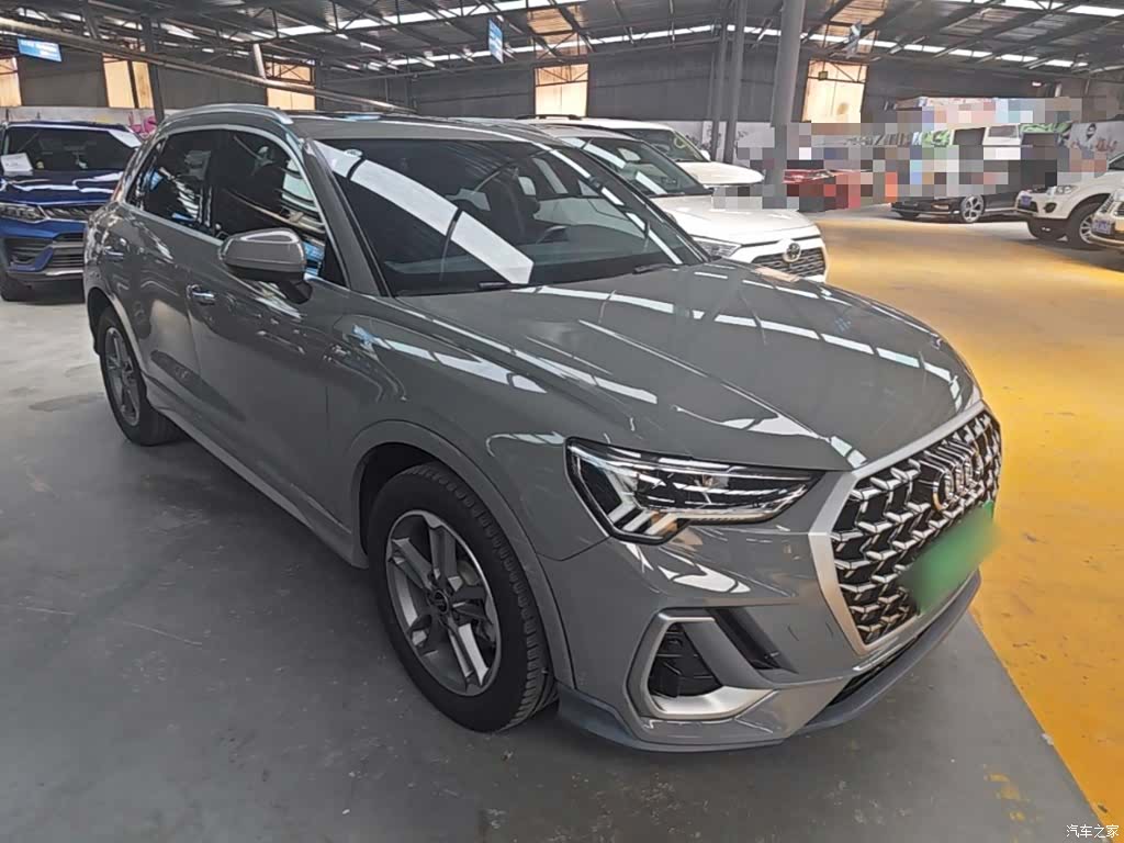 Audi Q3, 2024 4