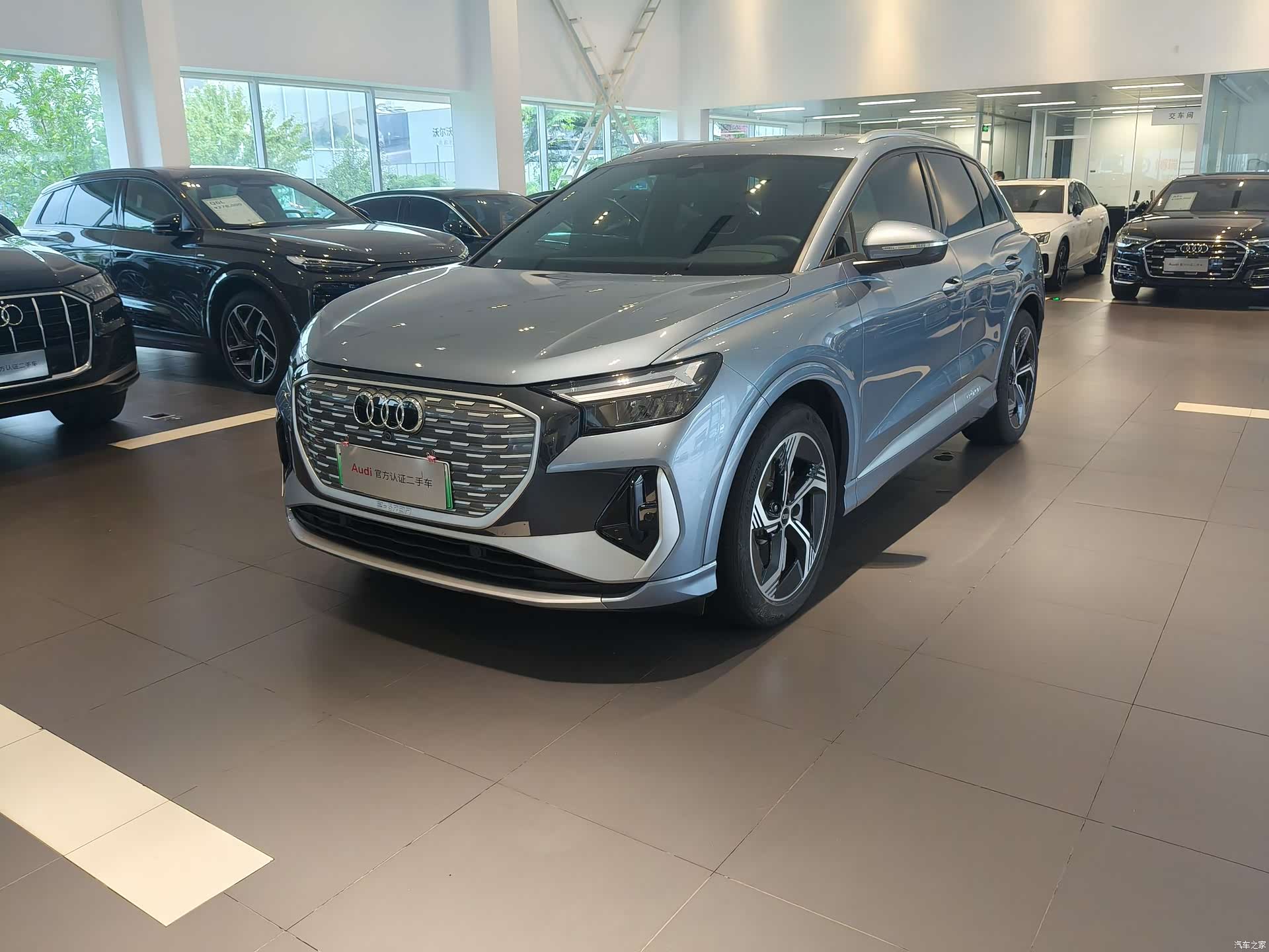 Audi Q4 e-tron, 2025 1