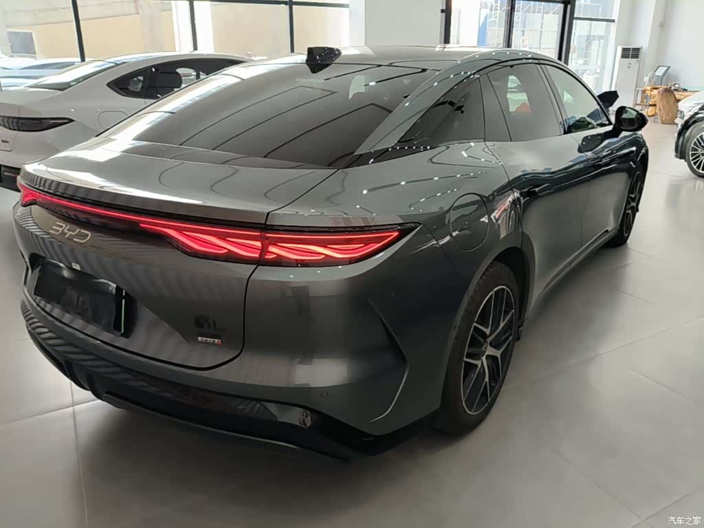 BYD Han, 2025 7