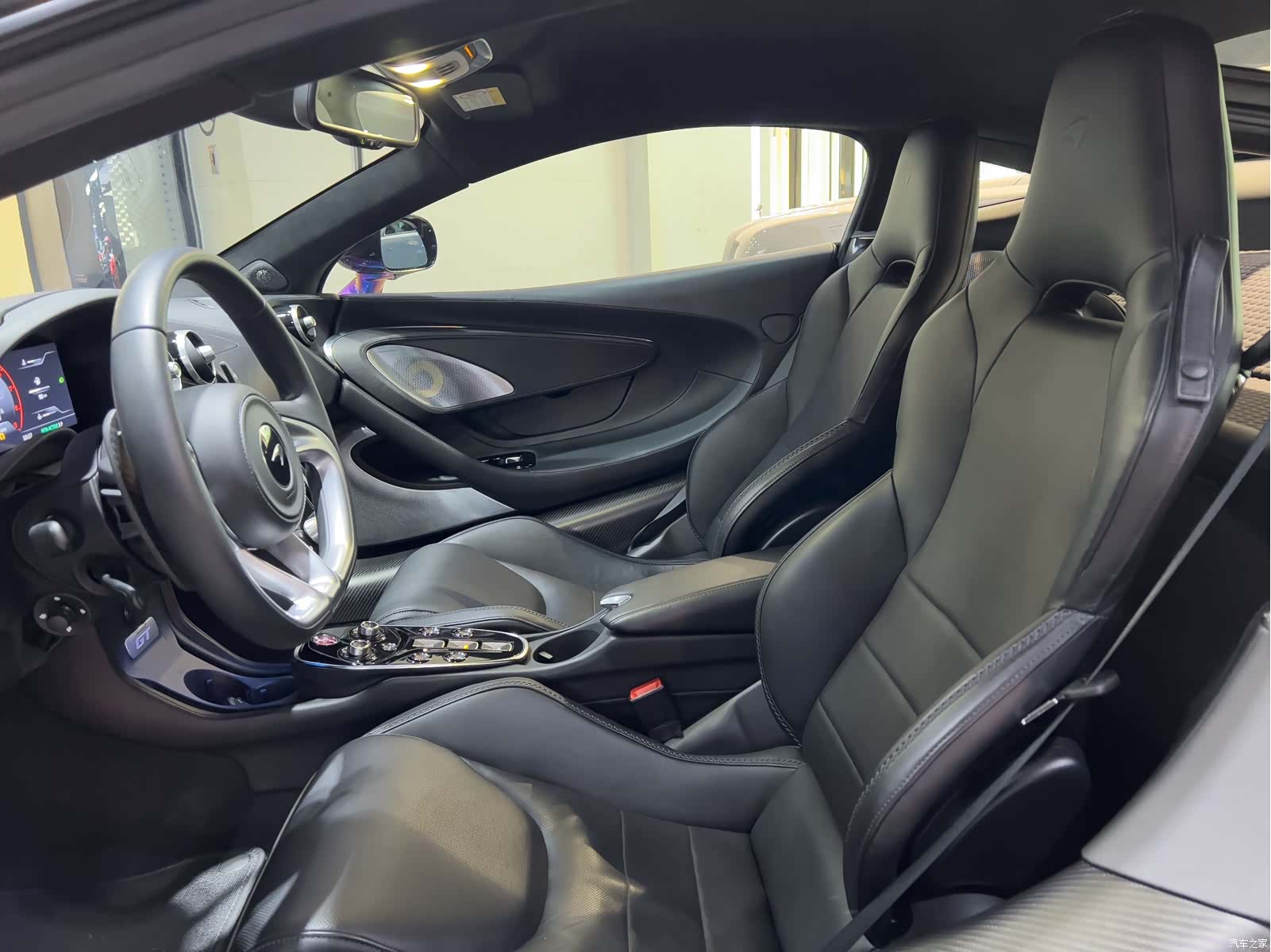 McLaren GT, 2023 17