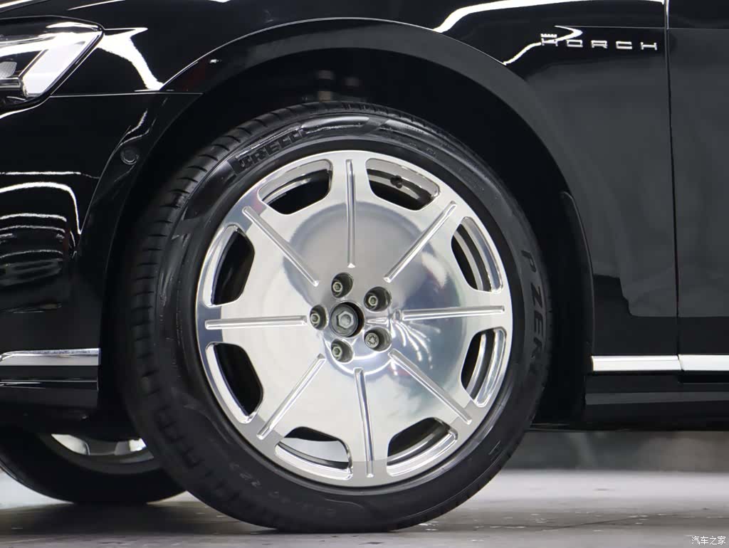 Audi A8L, 2026 35