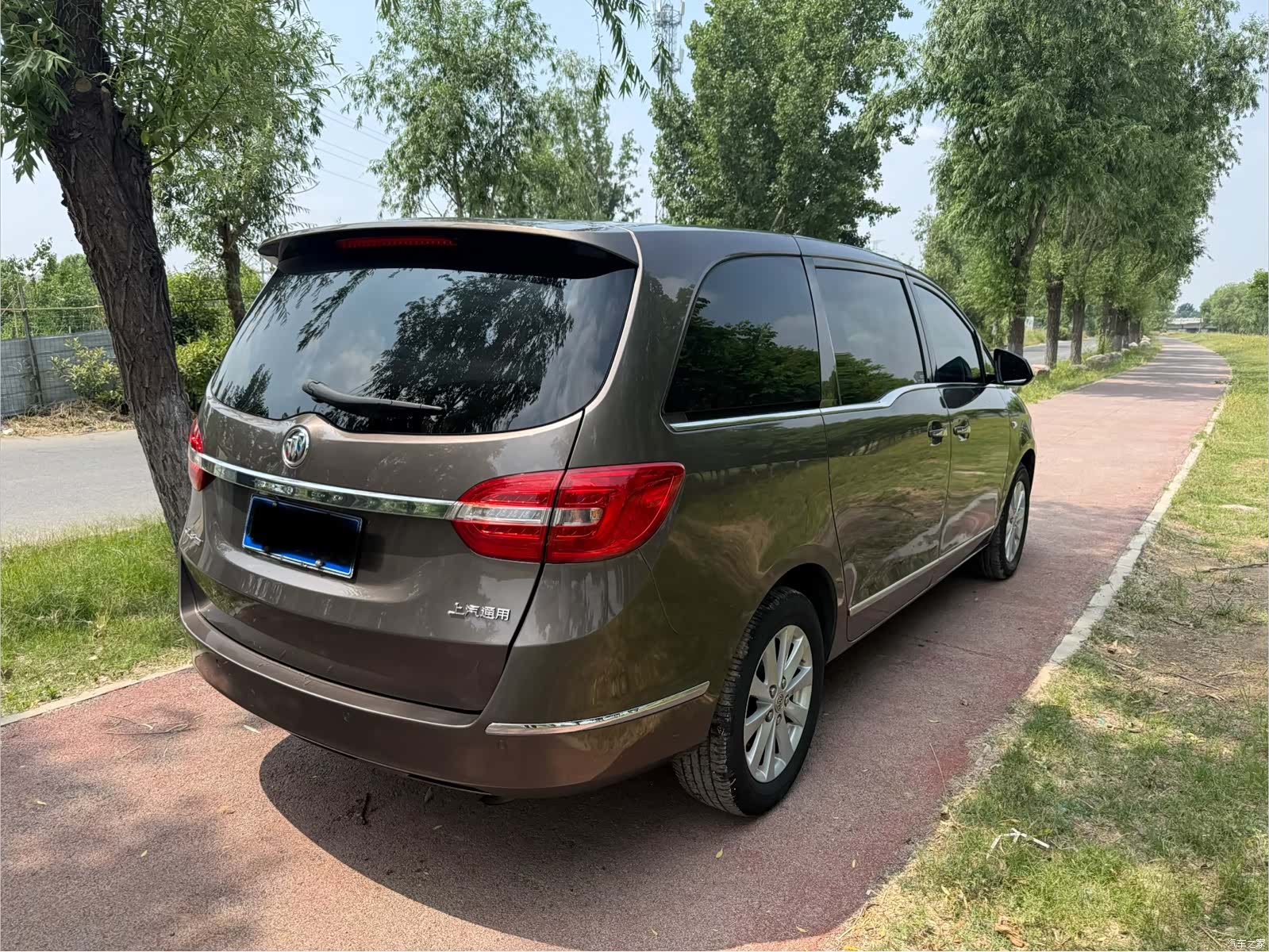 Buick GL8, 2018 4
