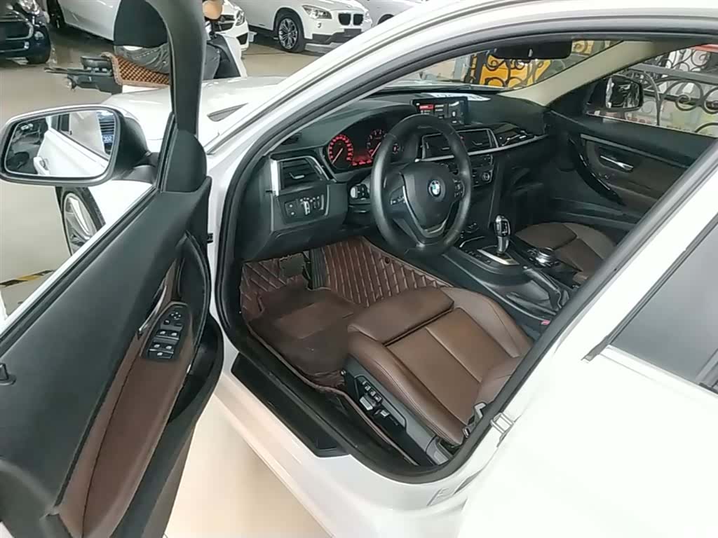 BMW 3 Series, 2019 12