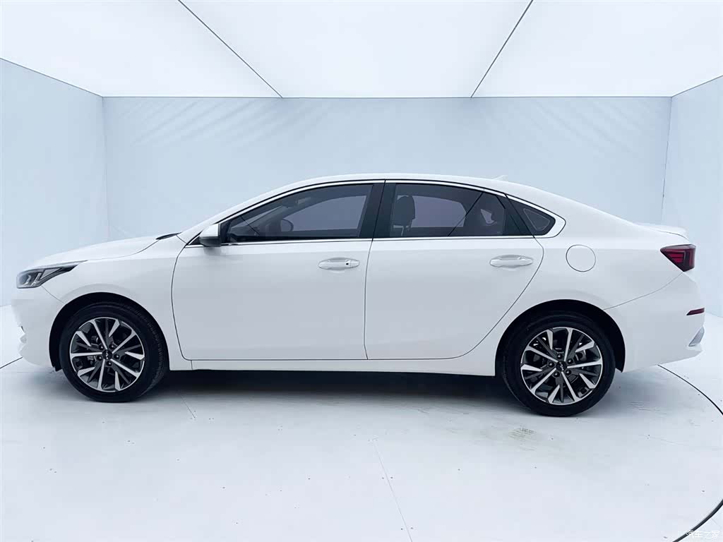 Kia K3, 2023 7