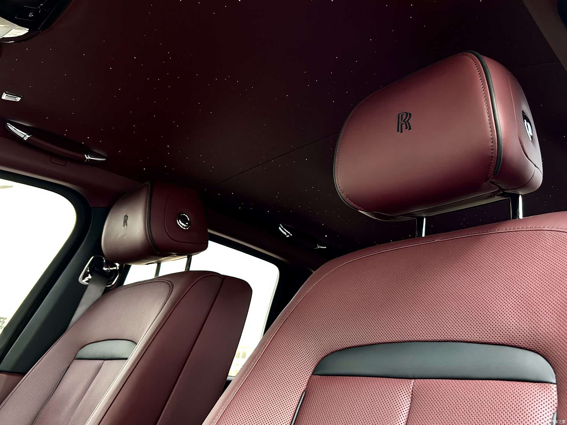 Rolls-Royce Cullinan, 2022 7