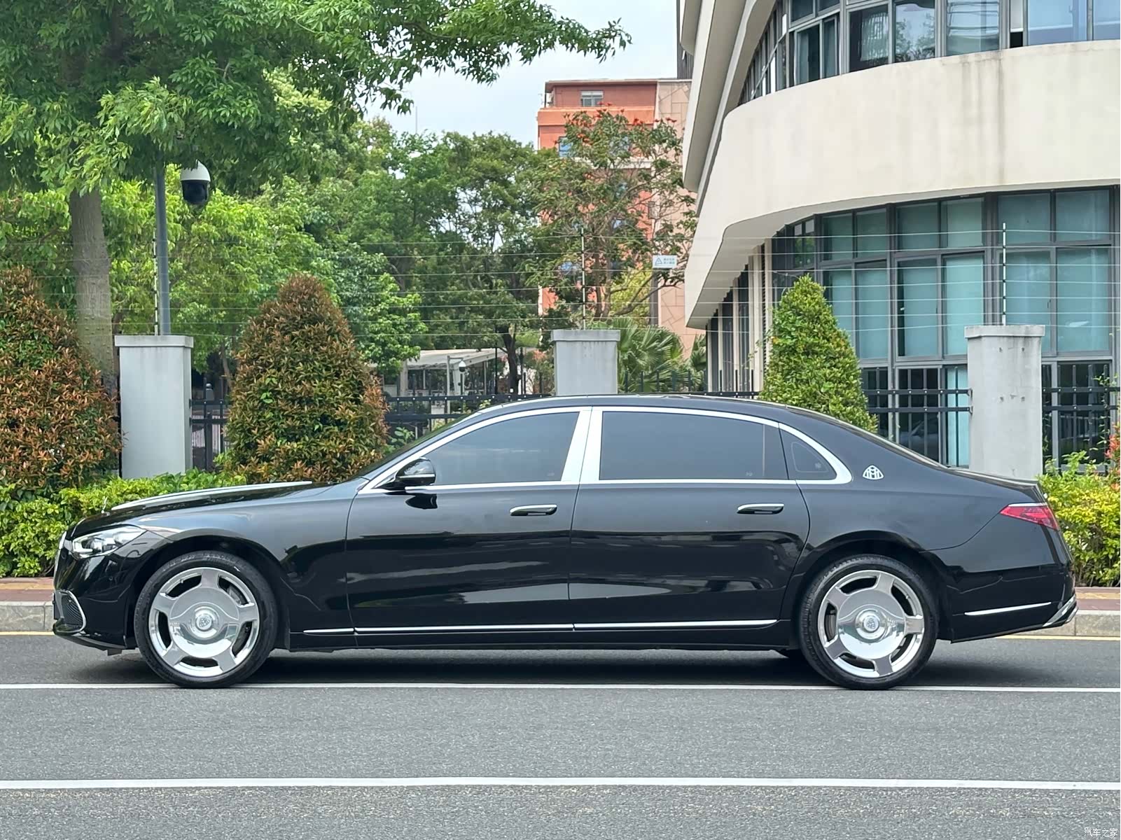 Maybach S-Class, 2023 4