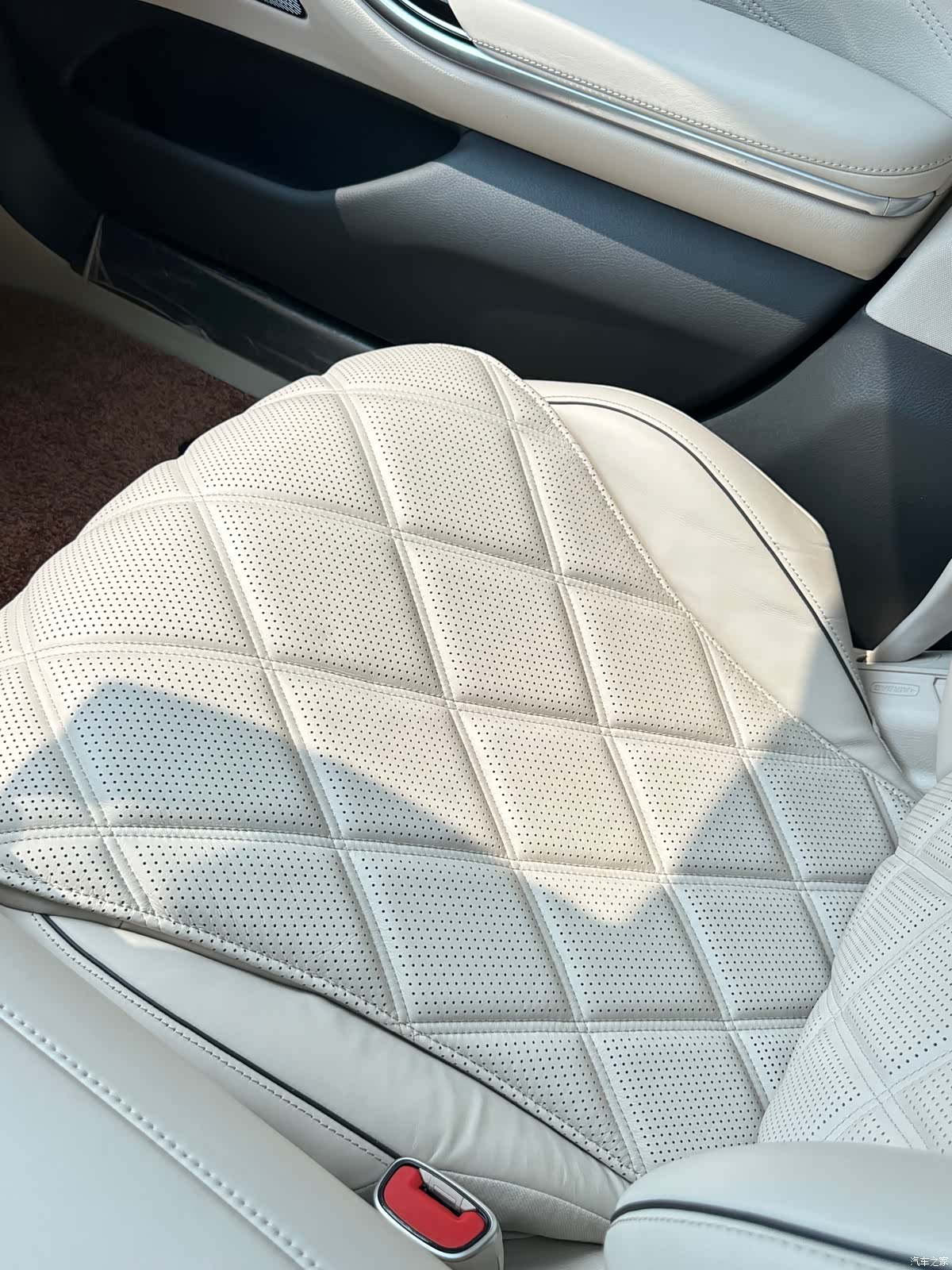 Maybach S-Class, 2023 15