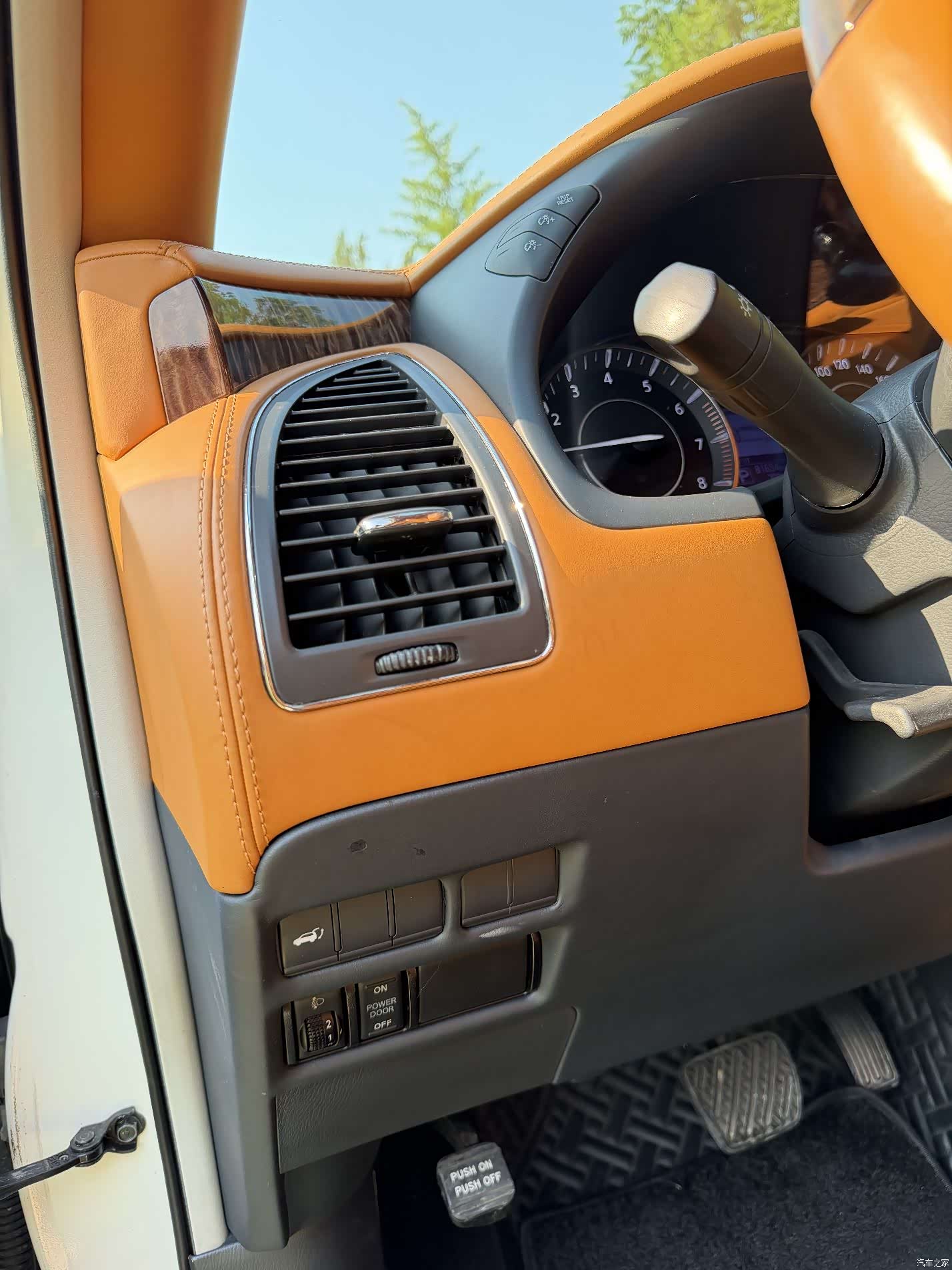 Nissan Patrol, 2020 9