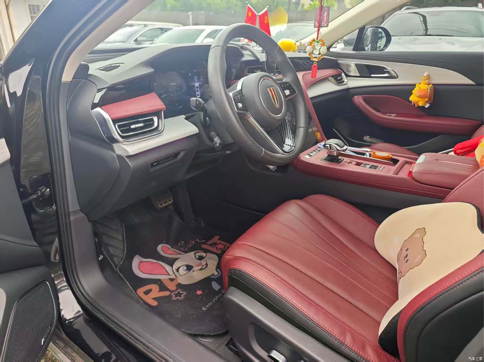 Hongqi H5, 2025 11