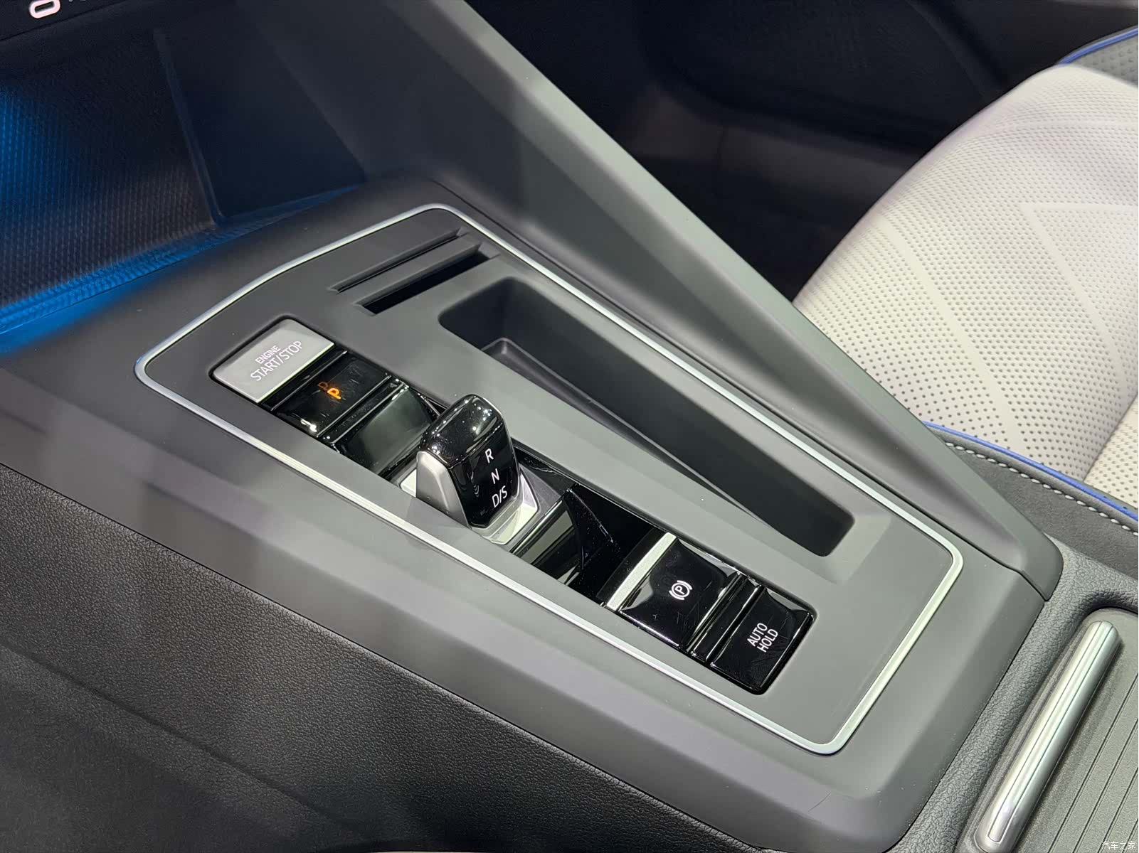 Volkswagen Golf, 2025 8