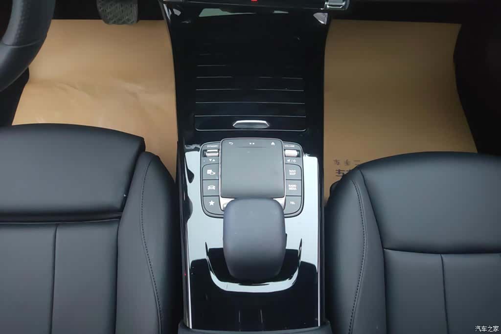 Mercedes-Benz A-Class, 2023 16