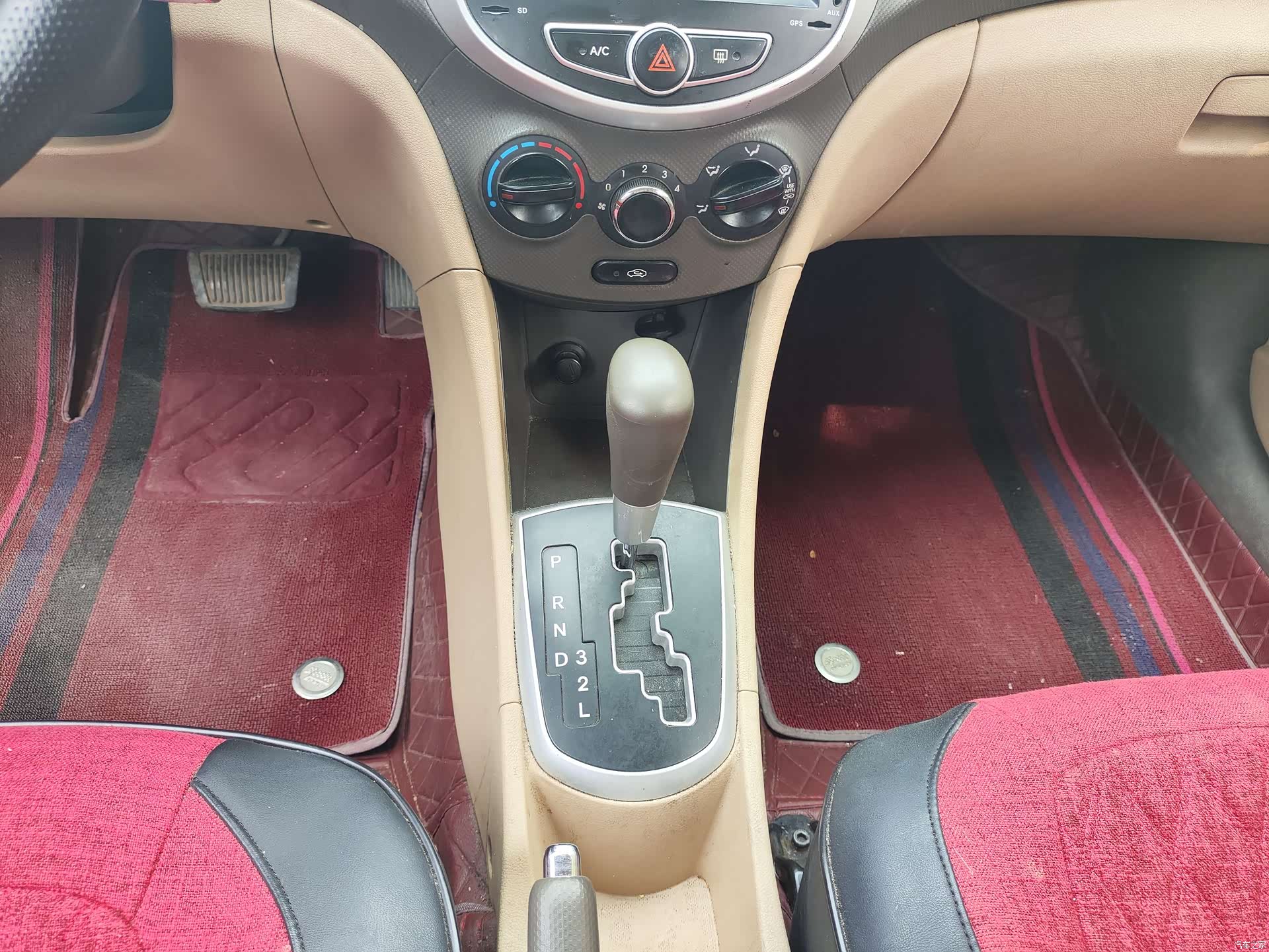 Hyundai GT, 2012 8