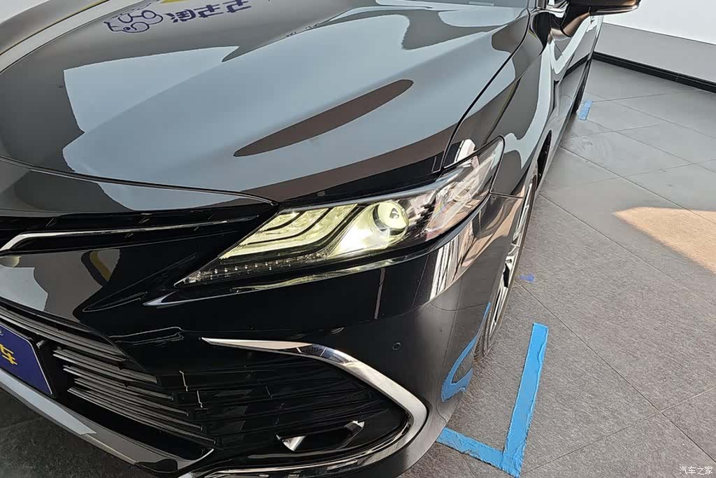 Toyota Camry, 2022 все фото