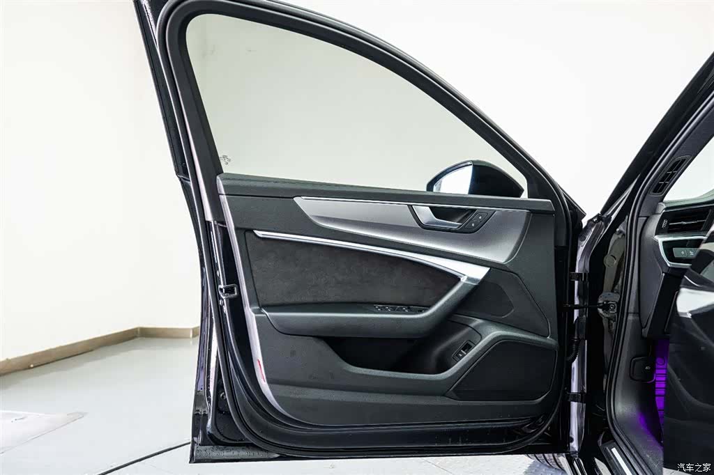 Audi A6L, 2019 9