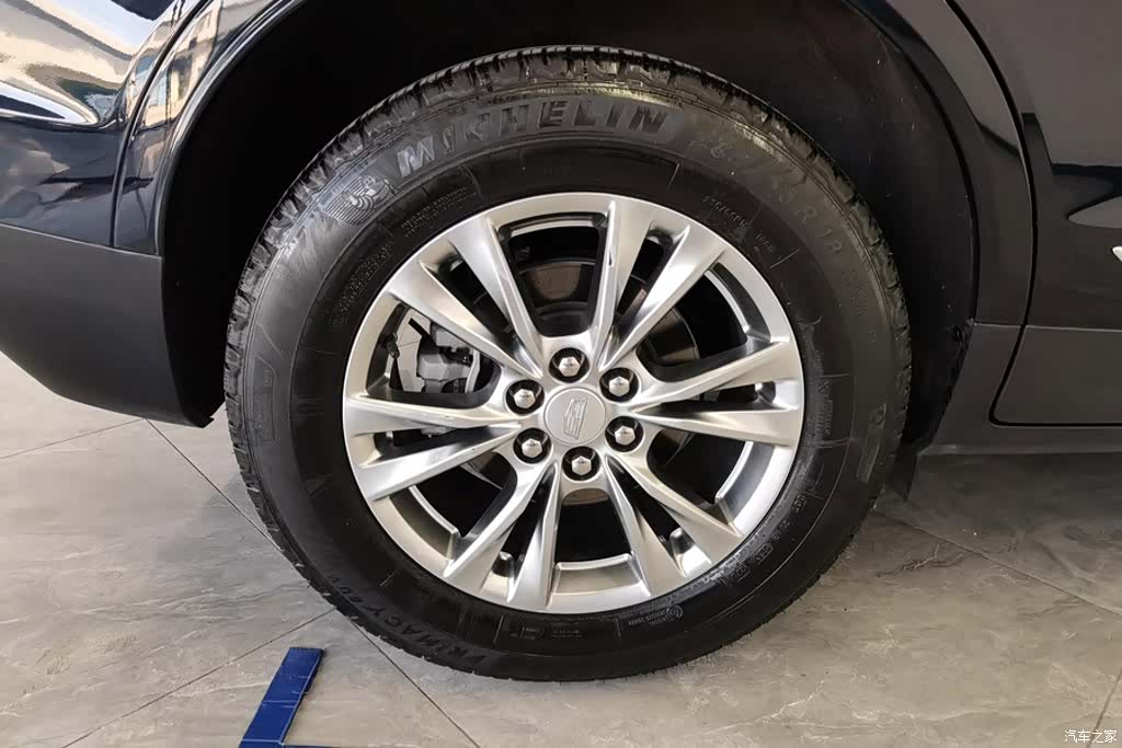 Cadillac XT5, 2019 6