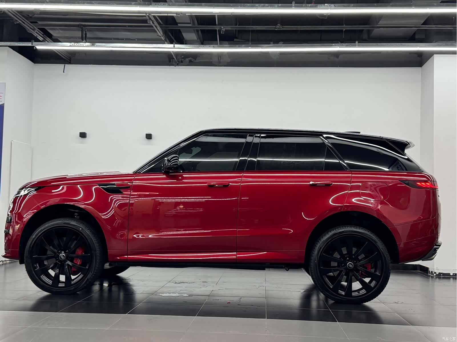 Land Rover Range Rover, 2025 12
