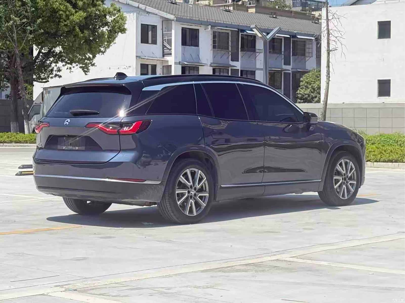 NIO ES8, 2021 6
