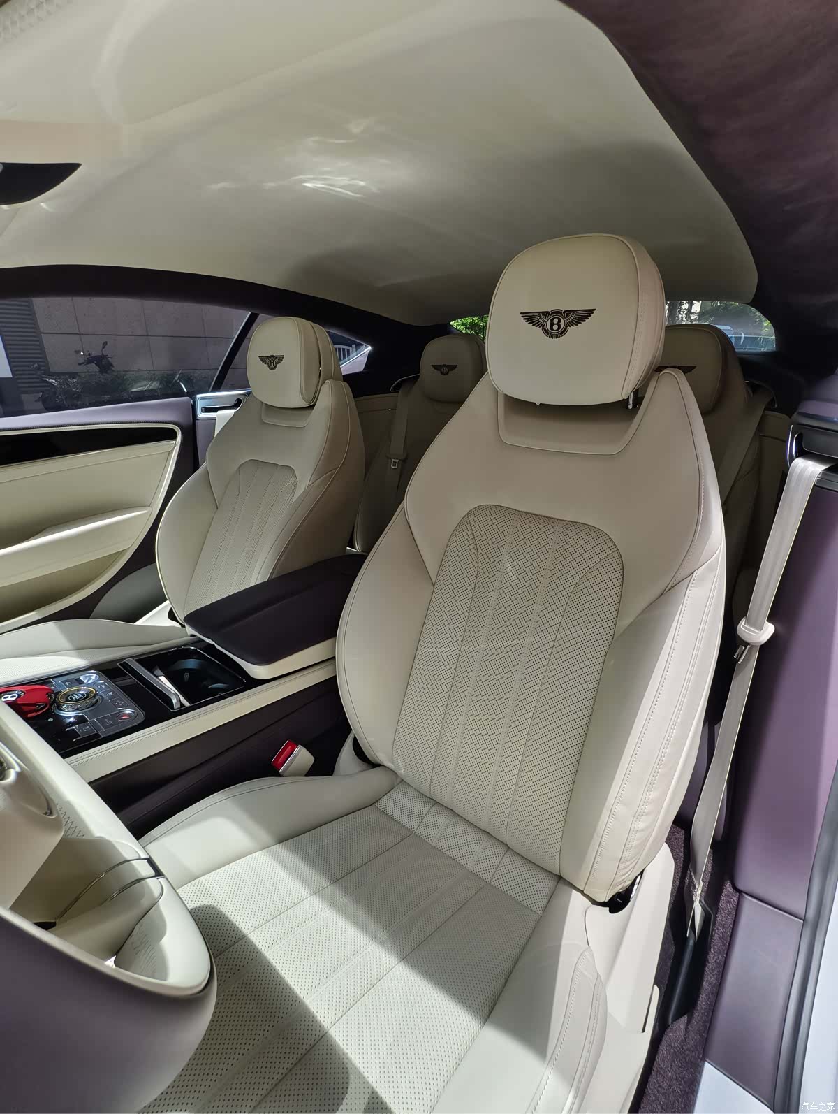 Bentley Continental GT, 2024 9